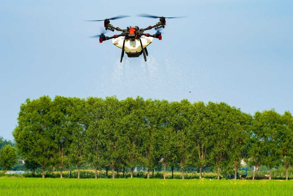 Агро дрон, агродрон квадрокоптер дрон обприскувач XAG P100PRO з ПДВ