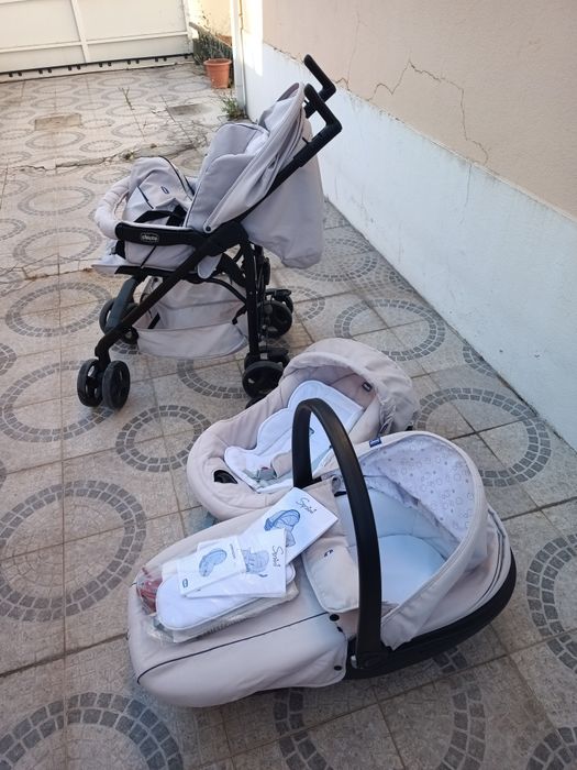 Carrinho de bebe trio Chicco sprint