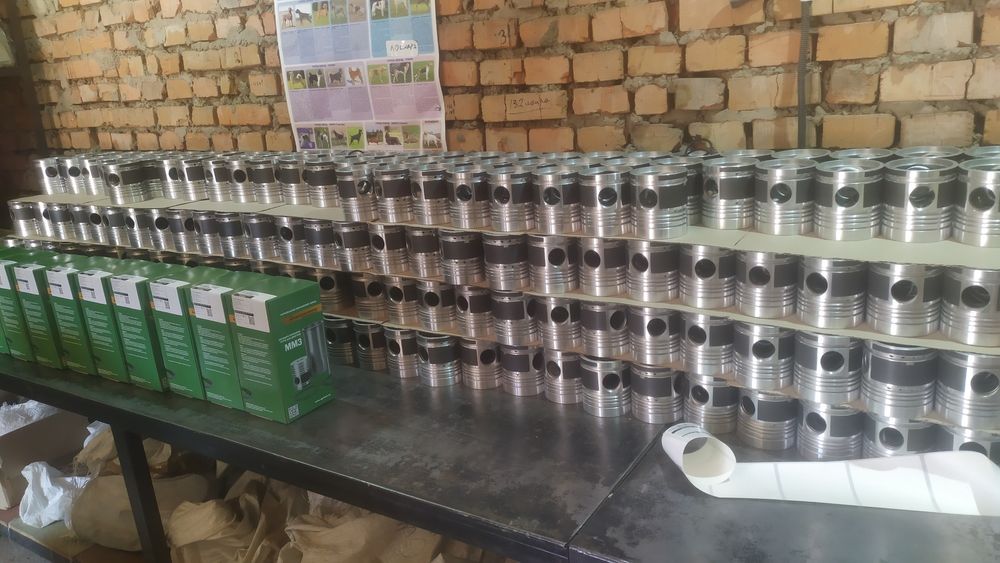 Поршень СМД, ЯМЗ, КАМАЗ, Д-245, Д-260, ЮМЗ, Т-40, МТЗ Іі різні.