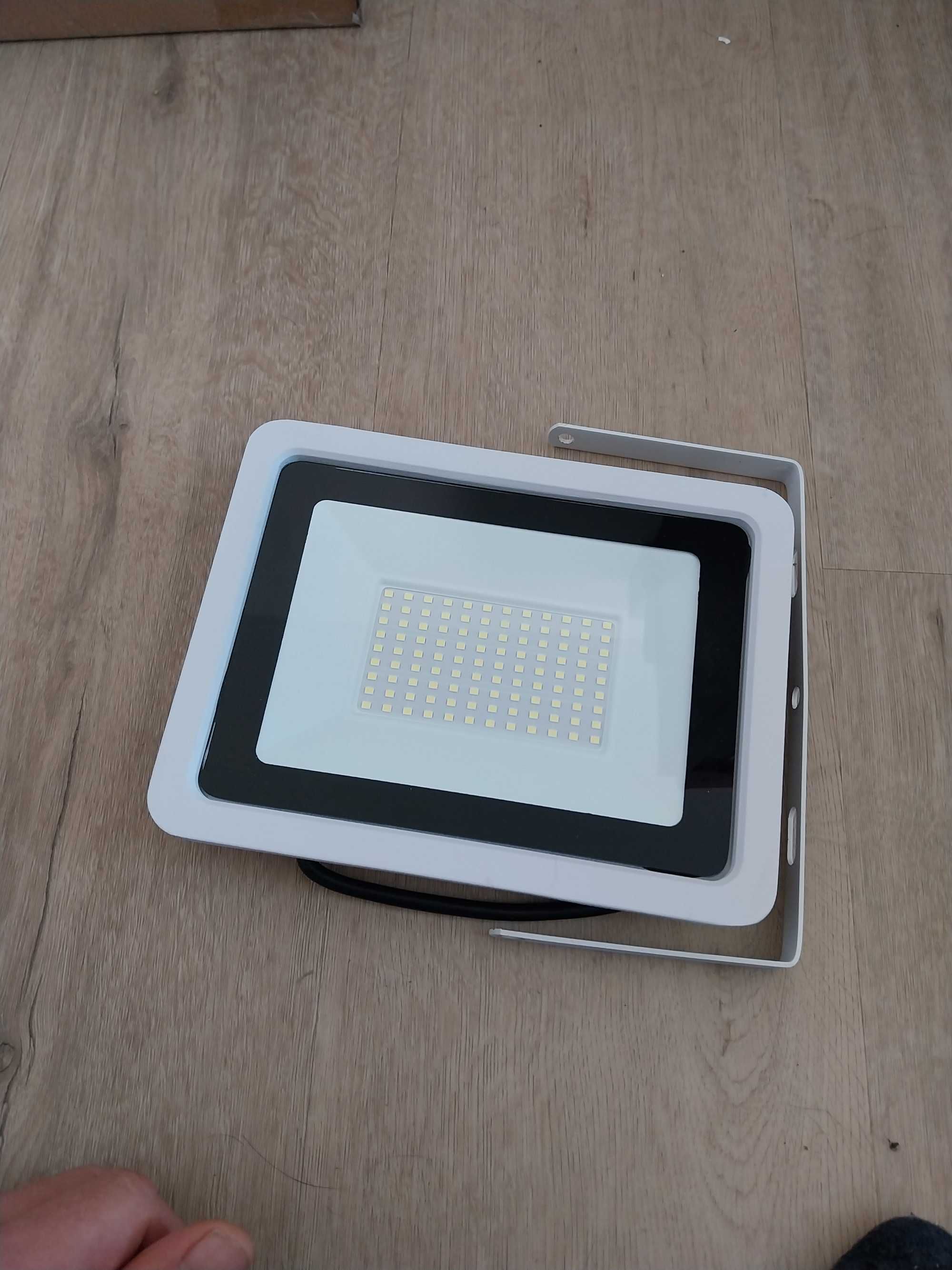 Naświetlacz halogen slim Lampa led 100W premium M 9000LM Biały