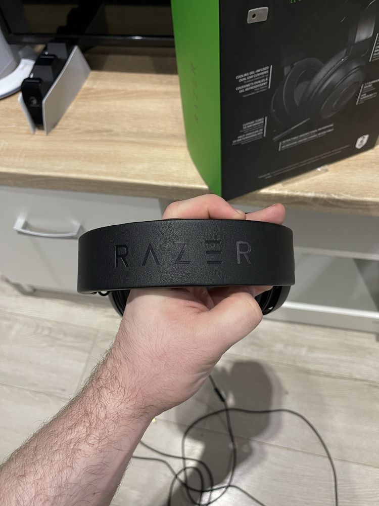 Навушники гарнітура Razor Kraken