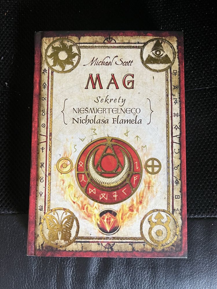 Książka Sekrety nieśmiertelnego nicholasa flamela - MAG