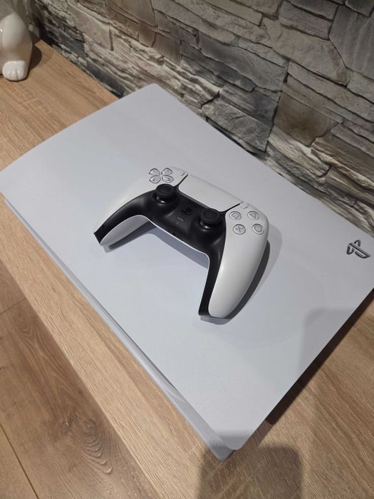 PlayStation 5 w stanie idealnym