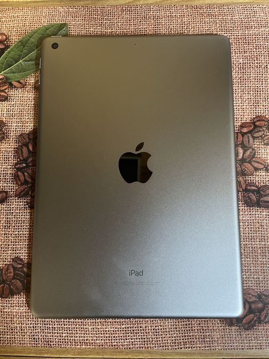 iPad 5 на 128gb.