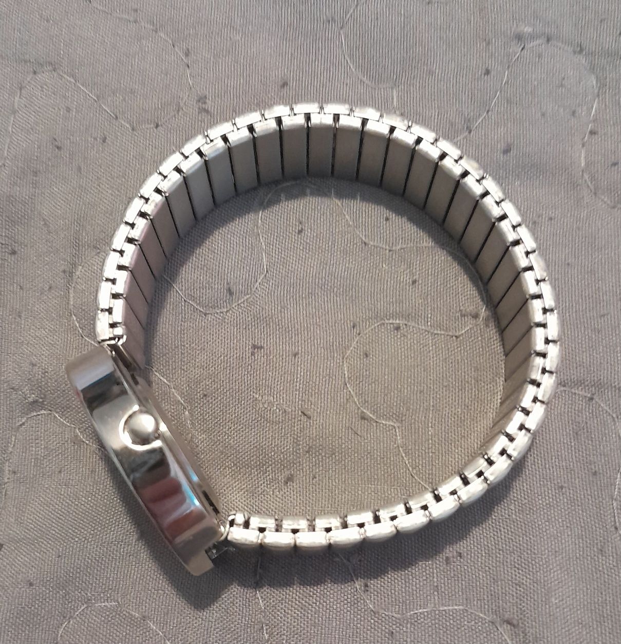Zegarek  quartz firmy zeon