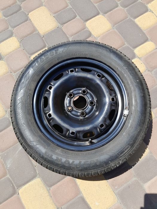 Диск з резиною Skoda Fabia