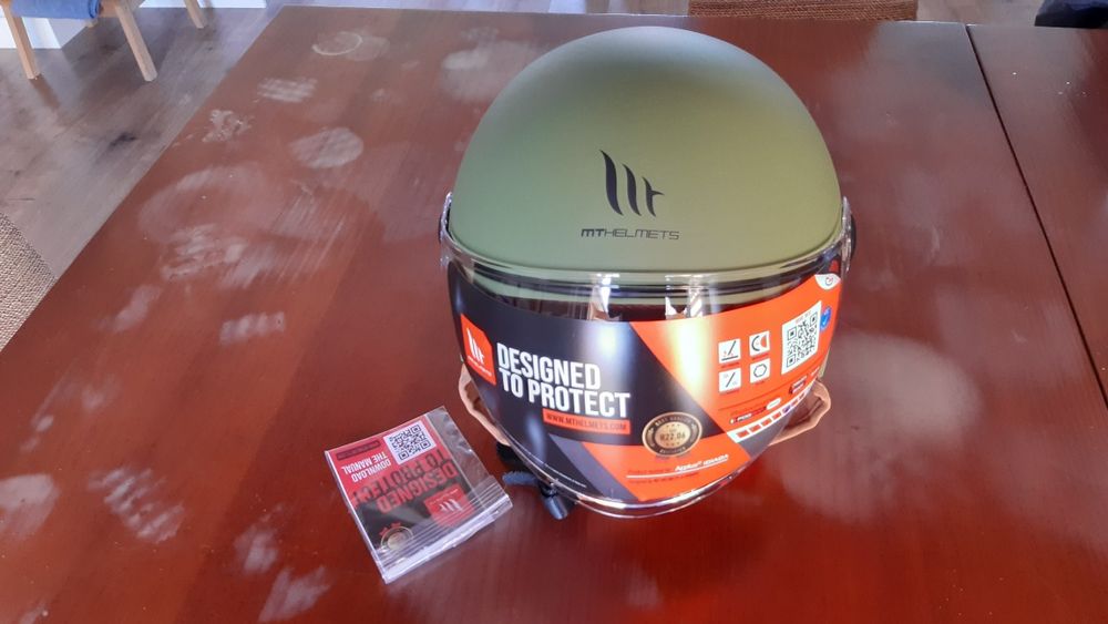 Capacete tamanho XS, marca MT