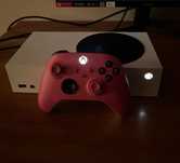 Xbox Series S z padem