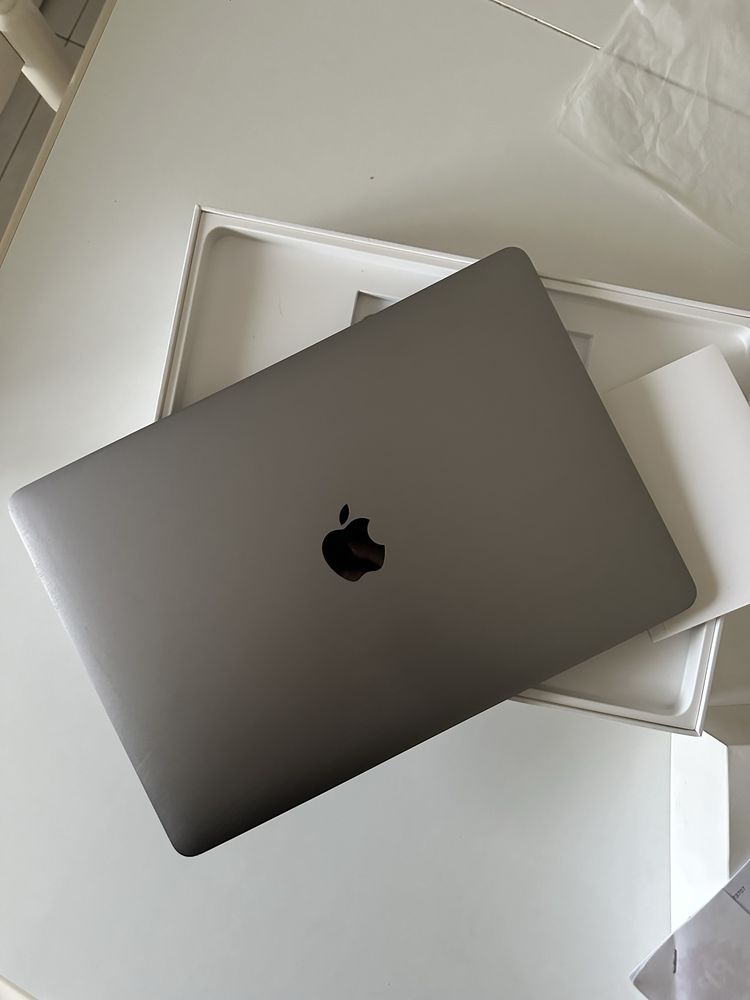 MacBook Pro A1708