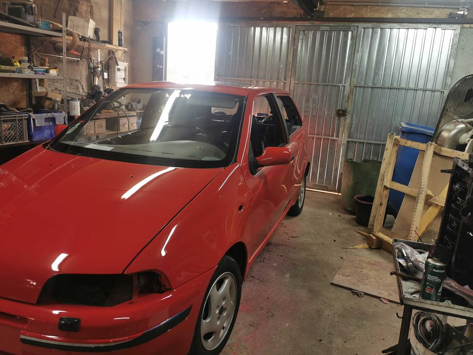 Fiat punto gt turbo em óptimo estado de conservação.