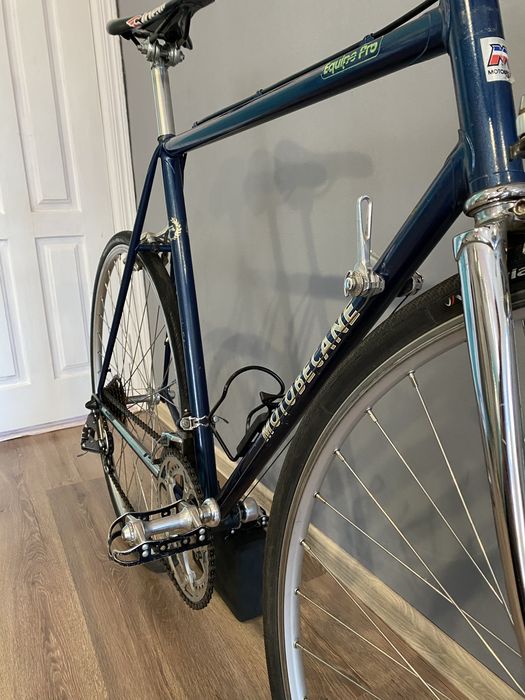 Вінтажний шосейний велосипед Motobecane