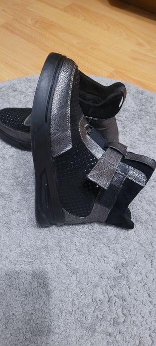 Зимові жіночі черевики