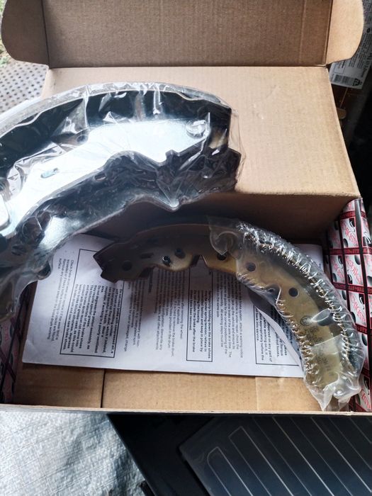 Колодки тормозные барабанные TOYOTA