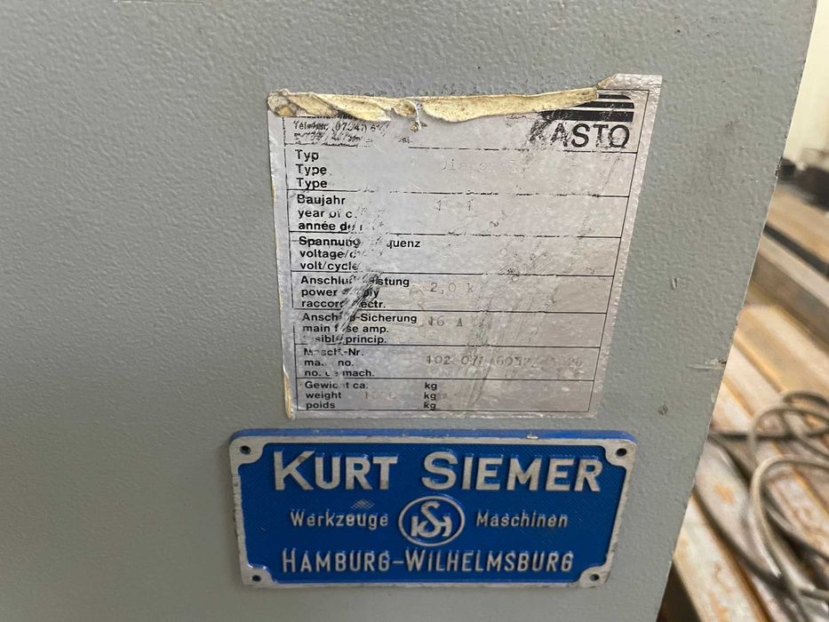 Piła taśmowa do metalu KASTO przecinarka pionowa profesjonalna zamiana