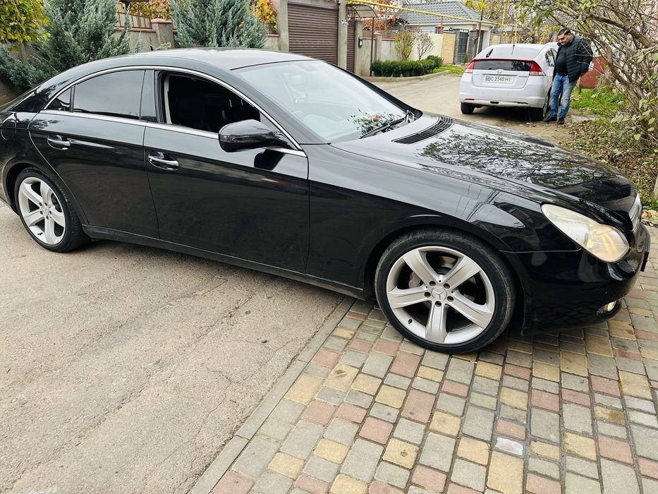 Mercedes-Benz CLS правый руль