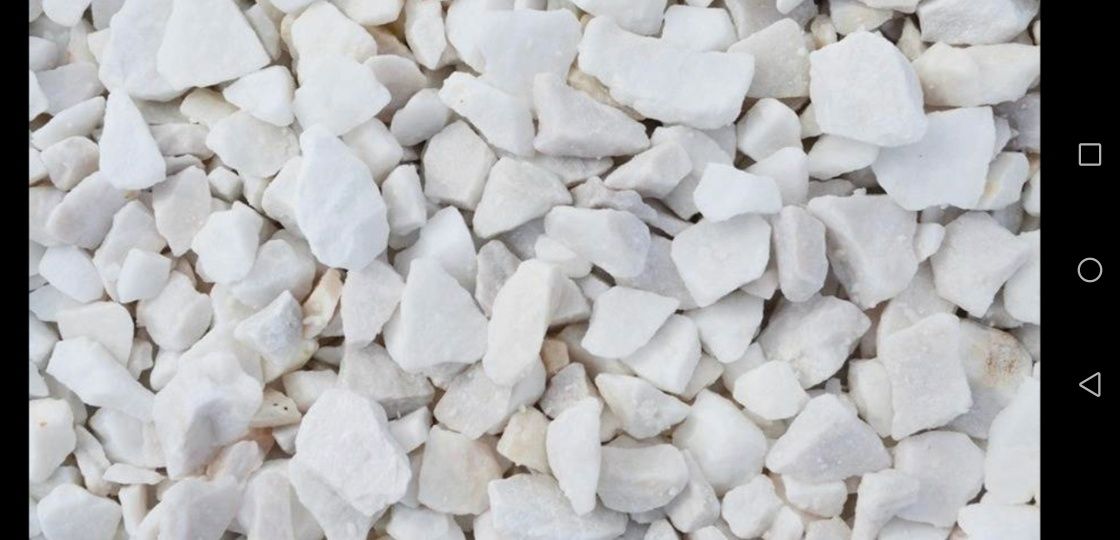 Kamień ozdobny biały od 250 zł tona