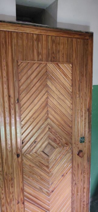 Продам вхідні металеві двері