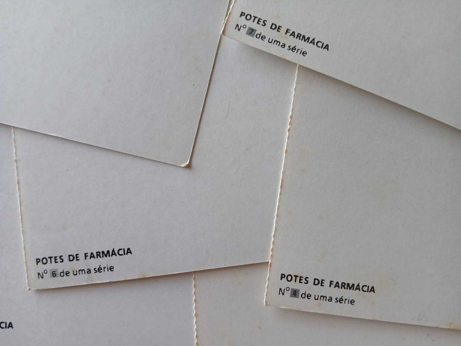 Coleção de postais de potes e mangas de farmácia antigos