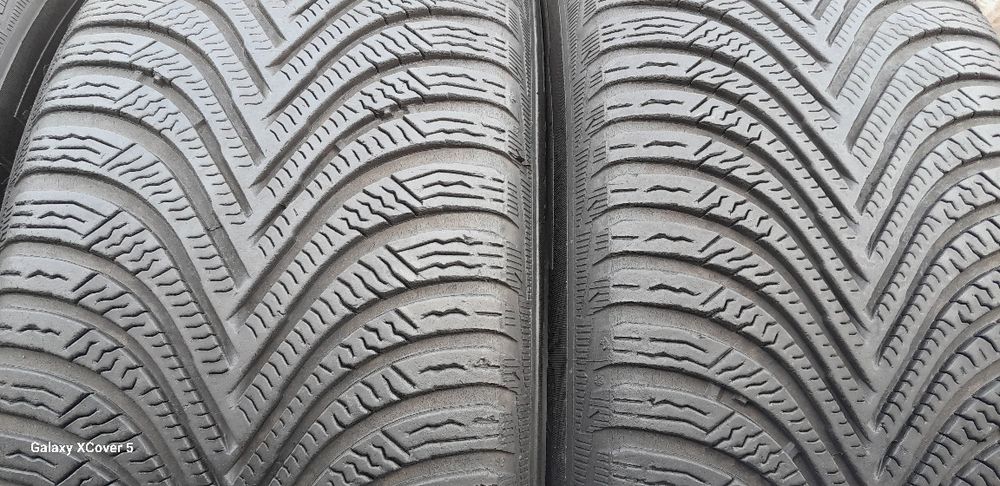 Opony Zimowe 225÷55÷17÷.MICHELIN.Cena 800 zł kpl-4 szt.Montaż.Wysyłka.