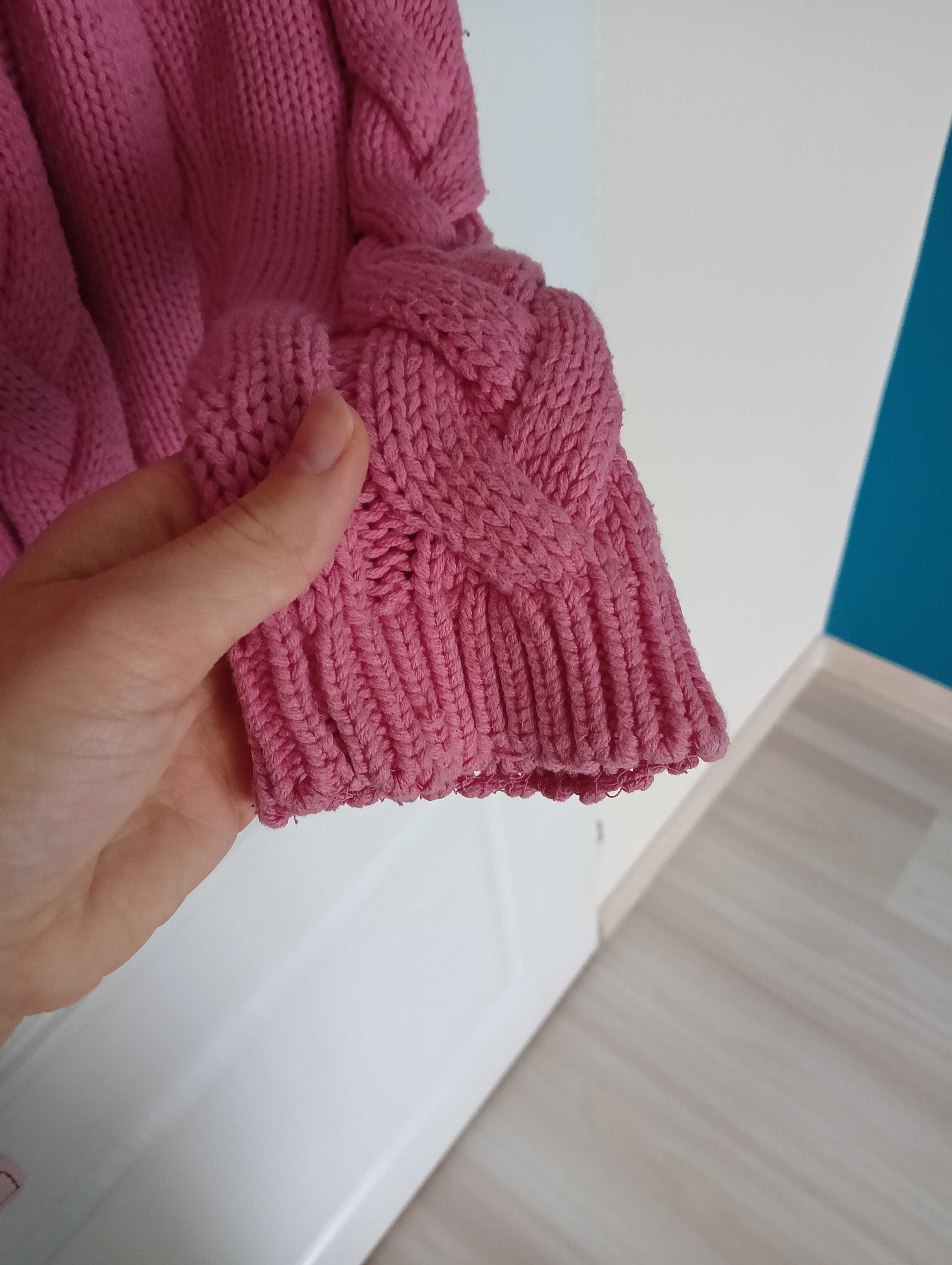 Gruby różowy sweter