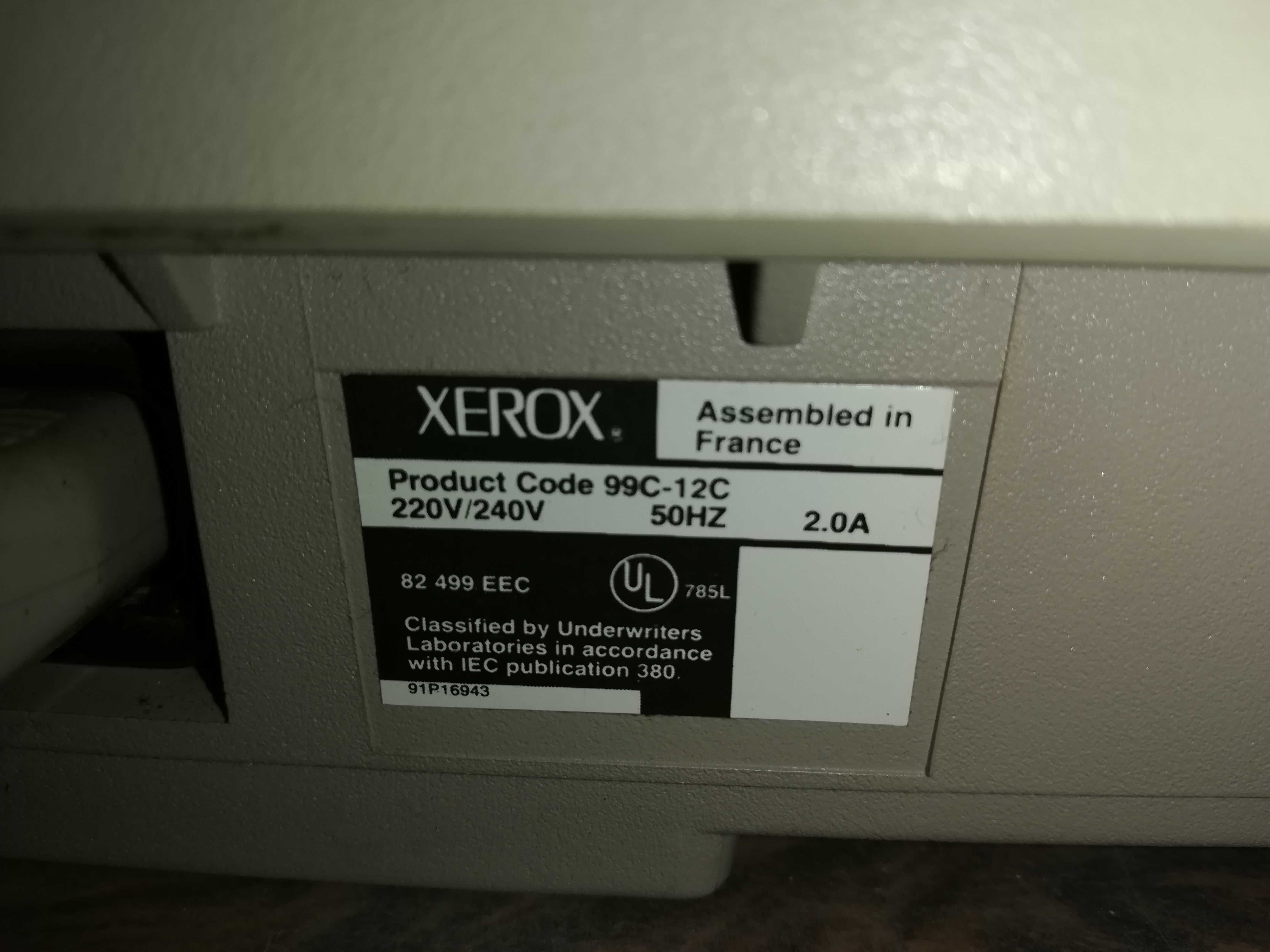 Máquina de escrever elétrica xerox