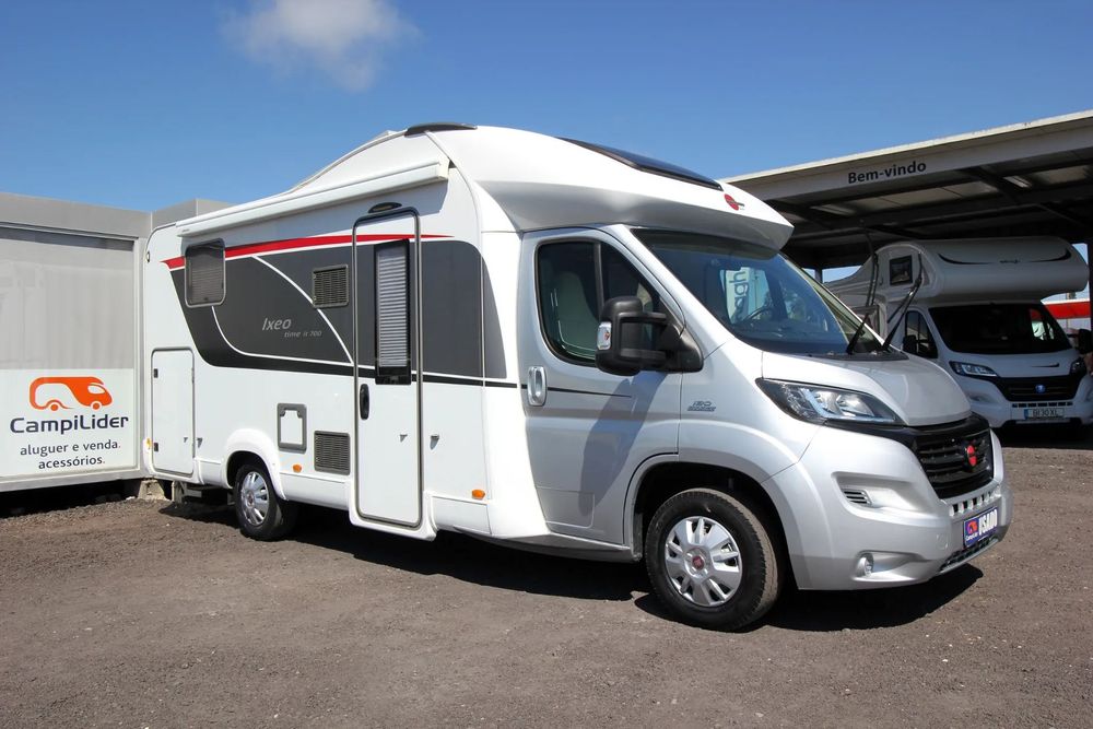 Burstner Ixeo IT 700 *CAMA CENTRAL+BASCULANTE*