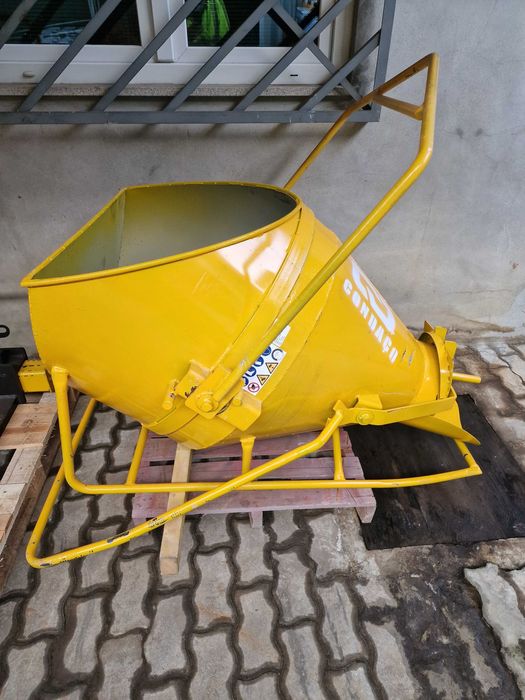 Balde Betão / MANGA / TRENÓ / CALEIRA - NOVO