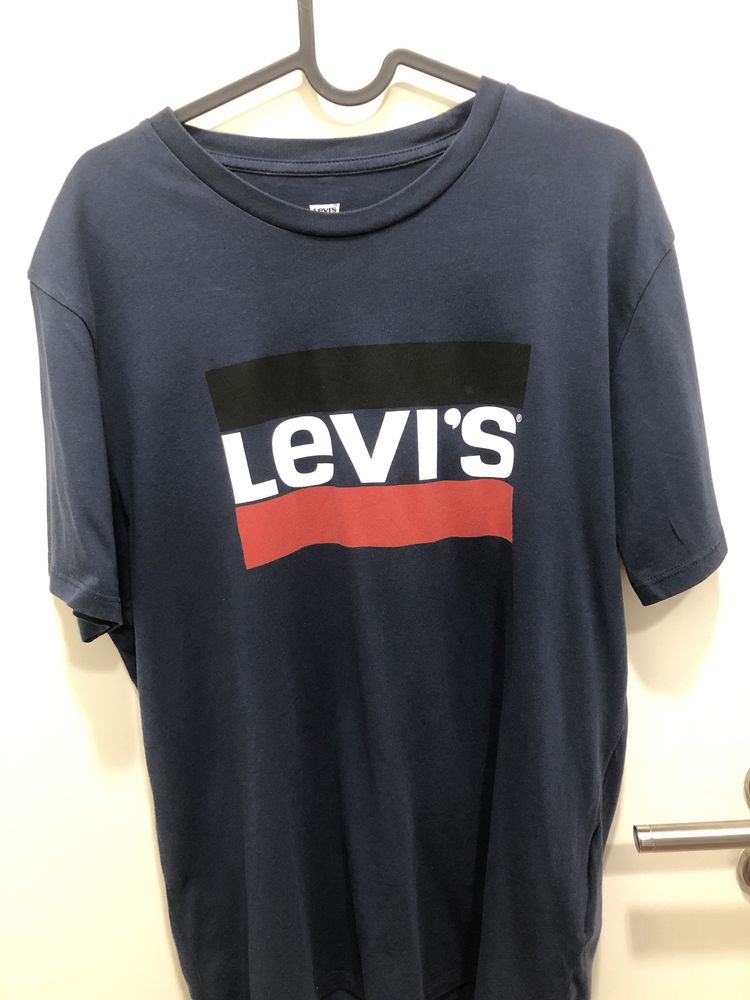 Tshirt Levi’s - tamanho L