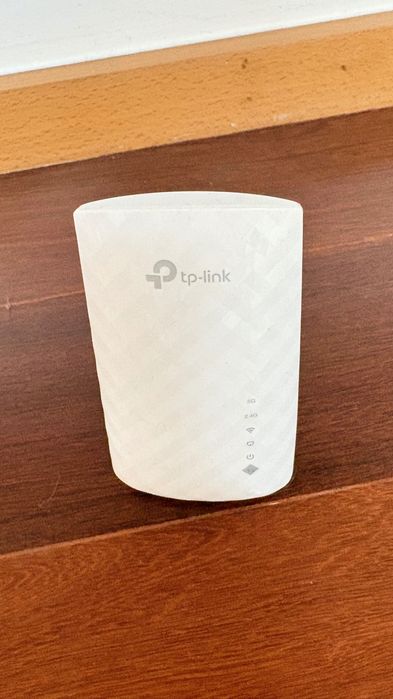 TP Link RE200 Wi Fi extender
