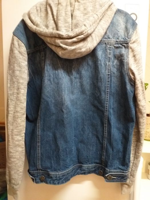 NOVO Casaco blusao ganga M,capuz sweat SEM USO,veja zonas DIAS UTEIS