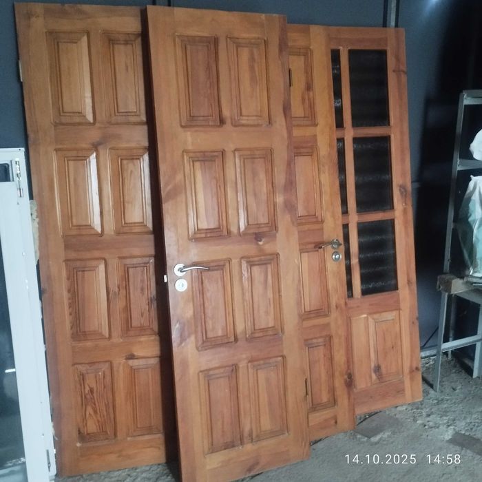 Двері дерев'яні б.в.