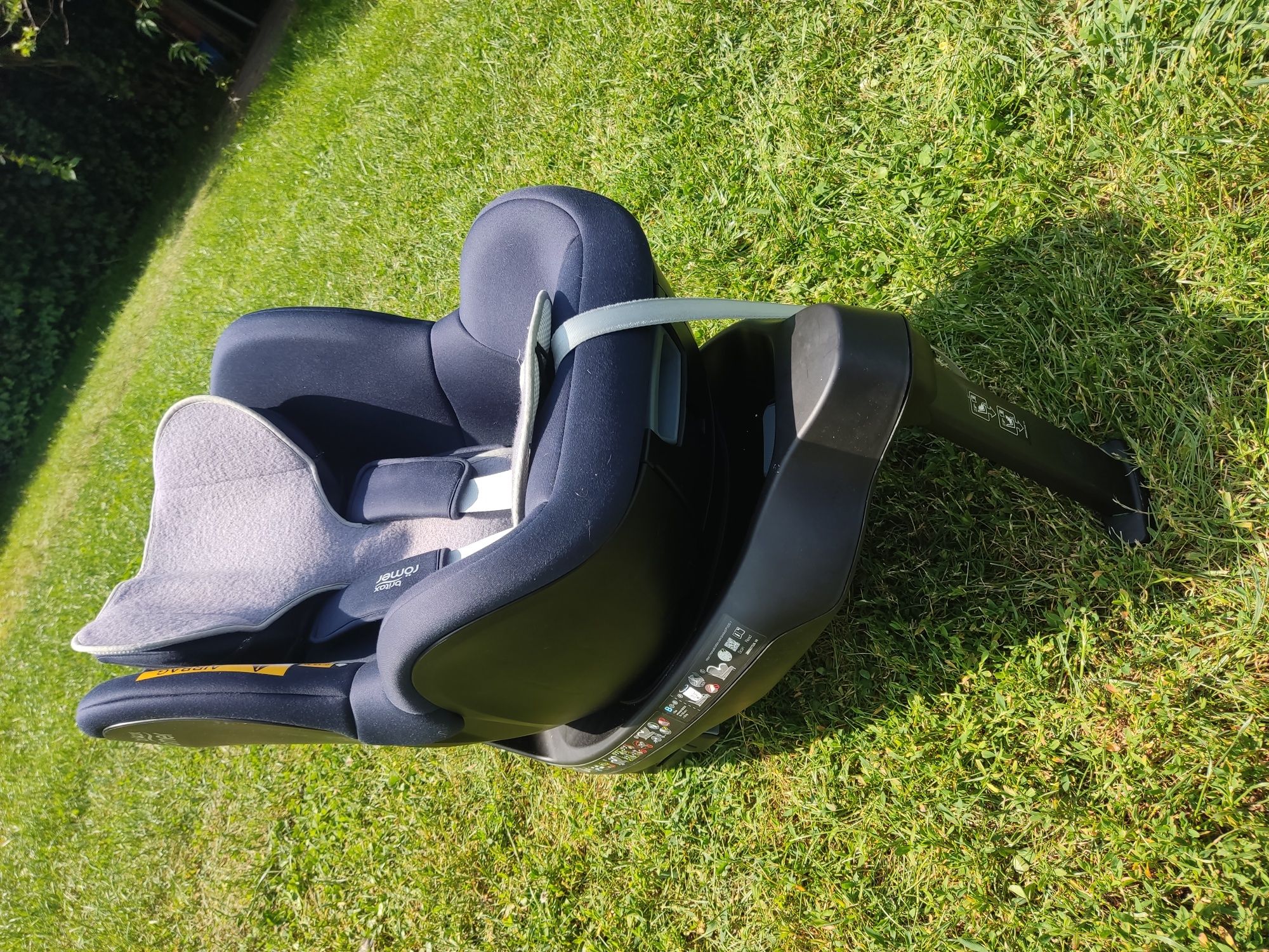 Britax Romer dualfix m plus Simple wool 0-20