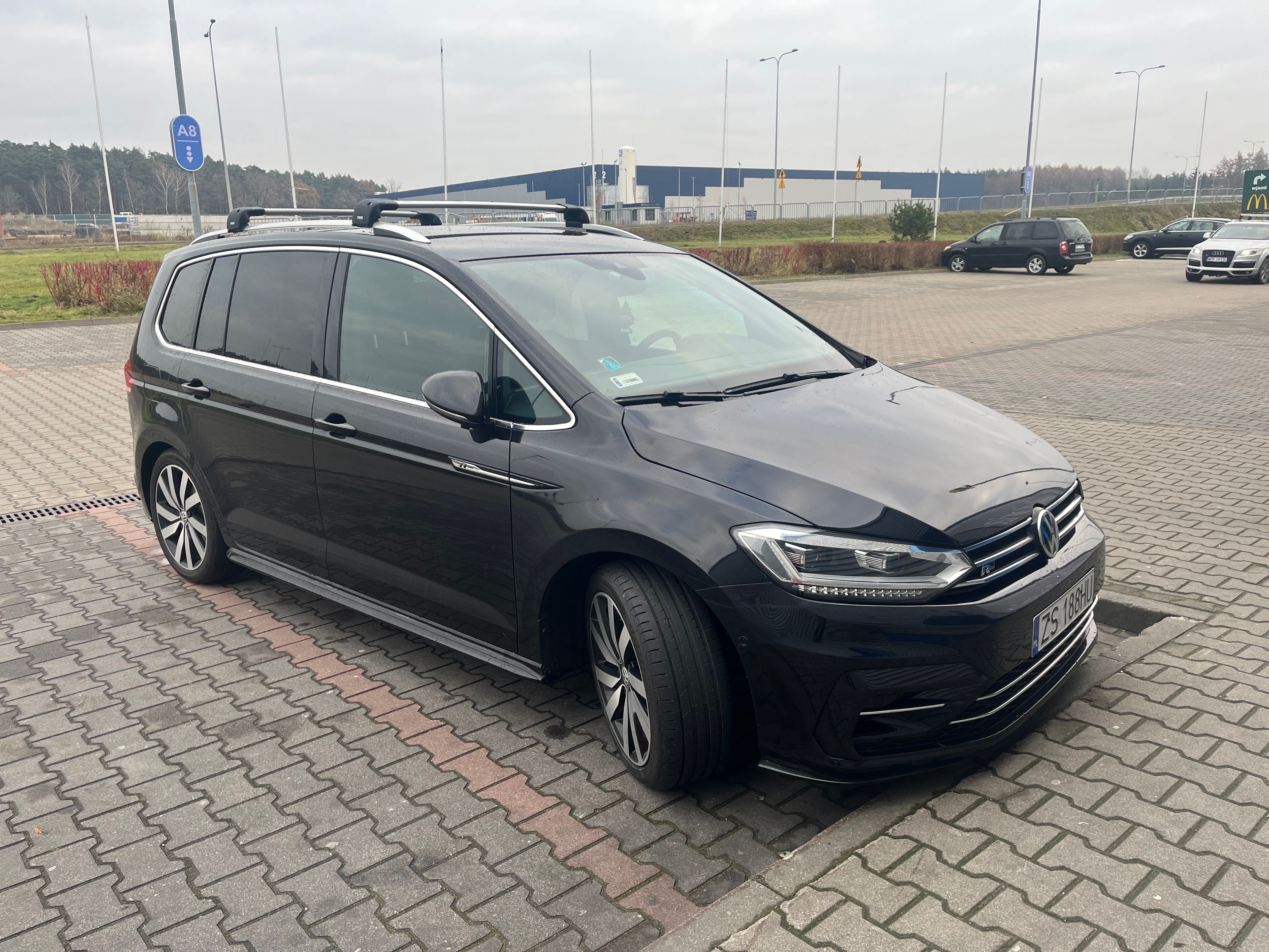 VW Touran 2017r, automat 180tys r-line ,1,8 tfsi okazja