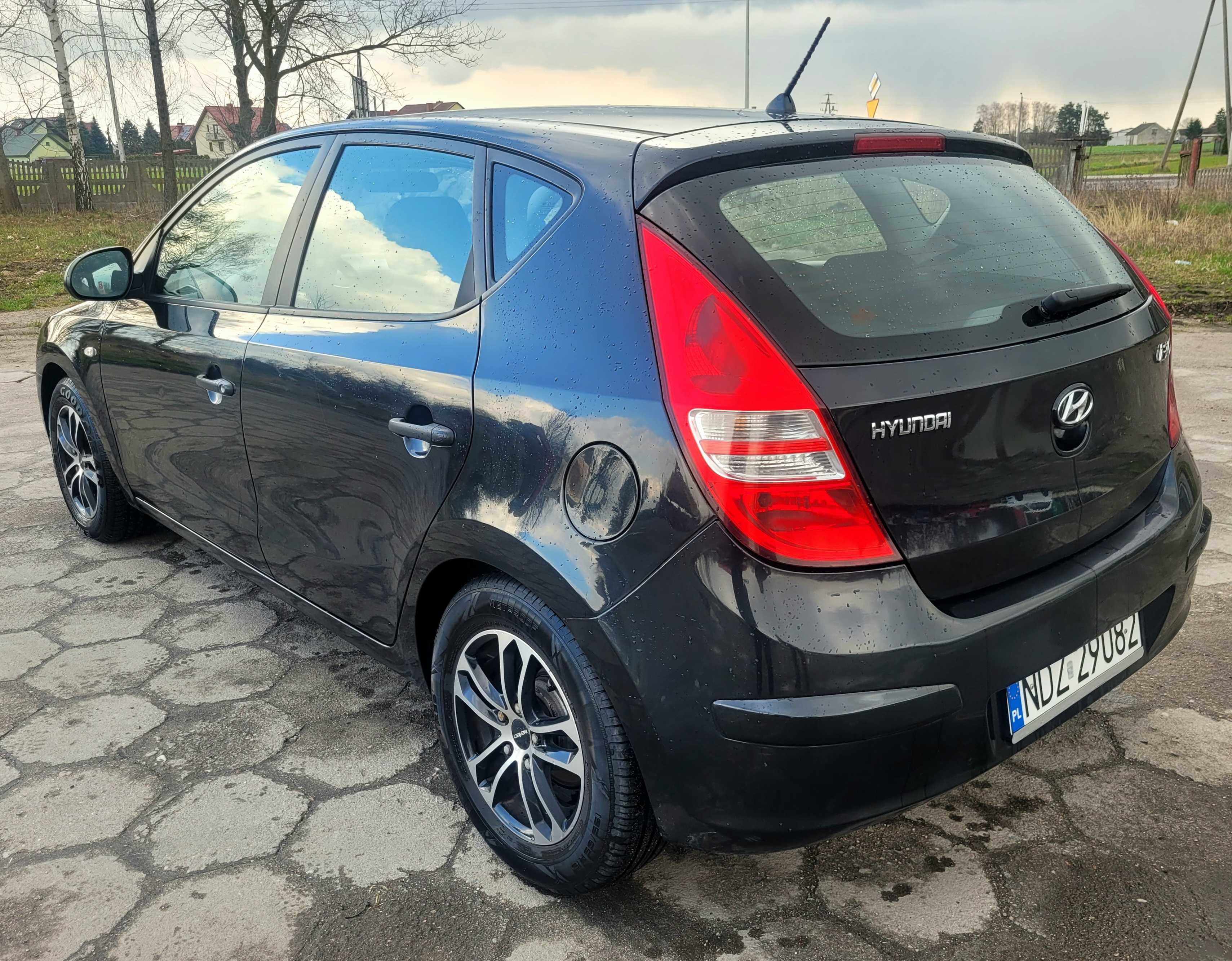 Sprzedam Hyundai I30 1.4B Alu Klima