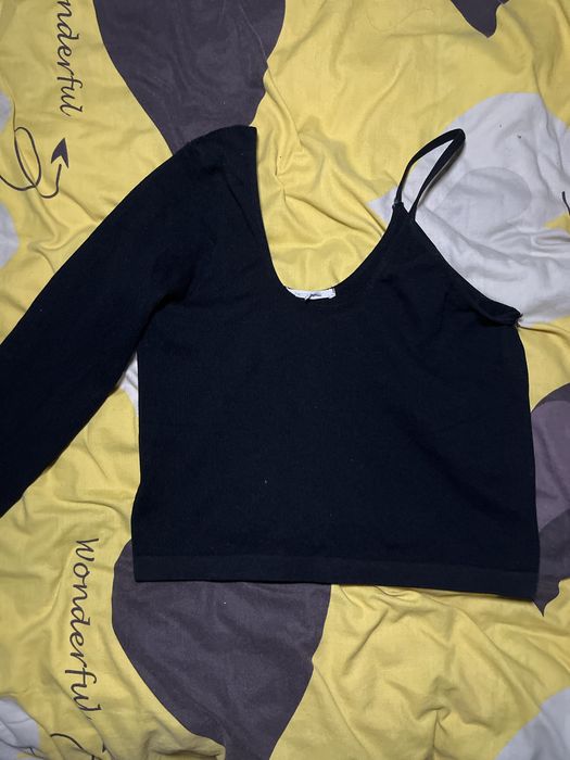 Топ з одним рукавом