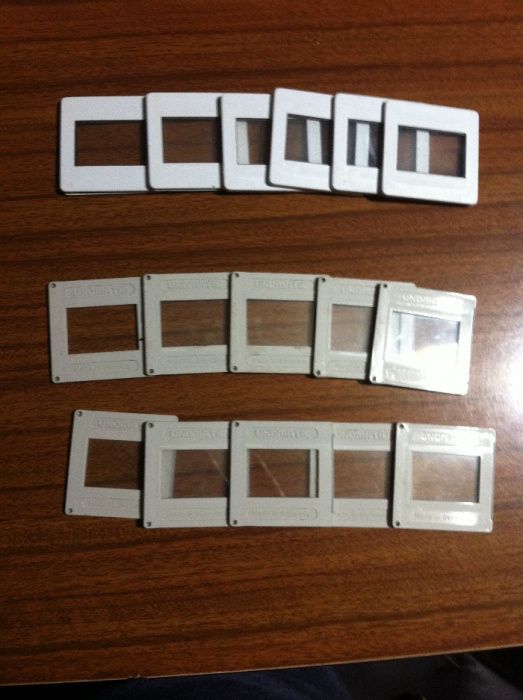 Selling a batch of 70 slides – I have the models shown in the images64286111915651124