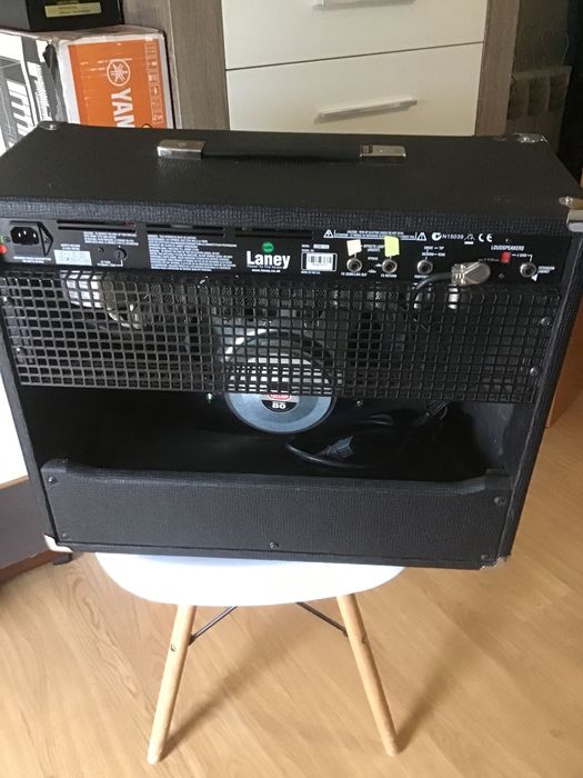 Amplificador Combo Válvulas Laney LC30 112