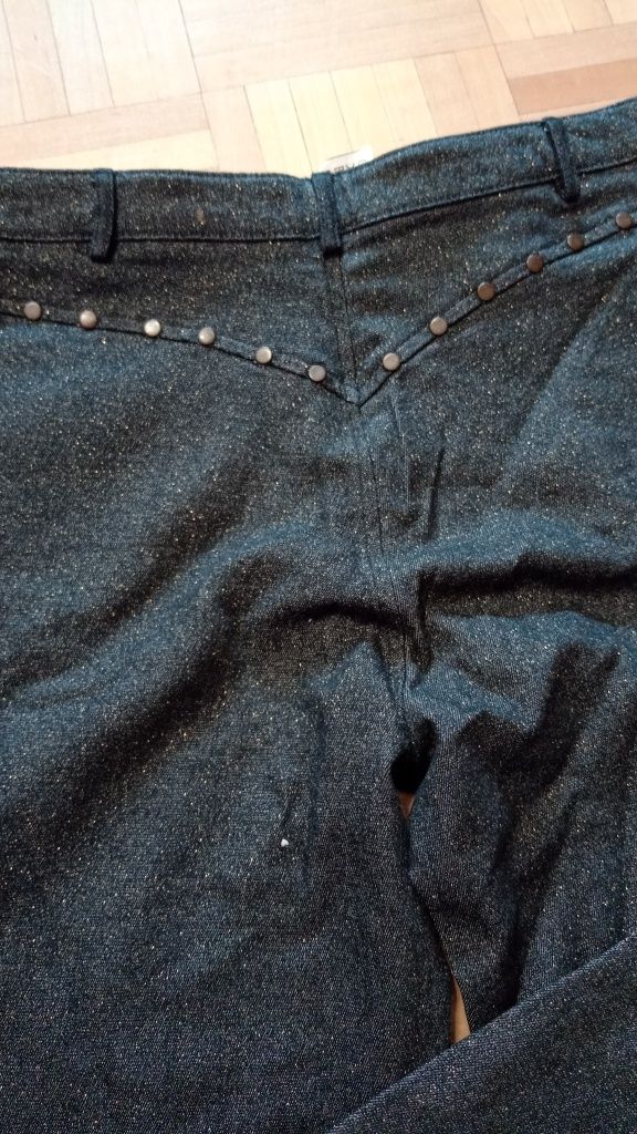 Spodnie damskie brokatowe typu dzwony rozmiar XS/S  z brokatem