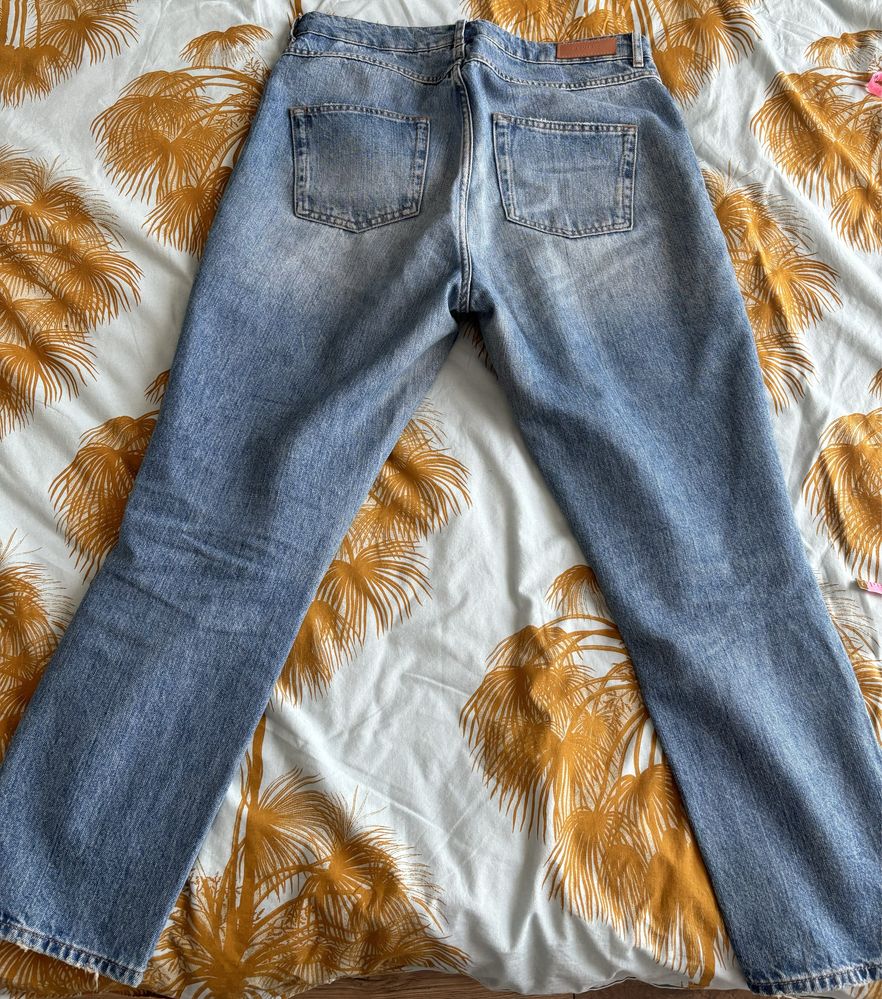Review, damskie jeansy, skinny mom fit, rozdarcia na kolanach, rozm 30