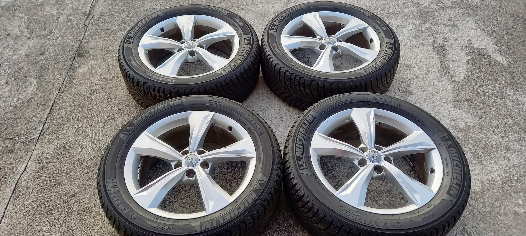 Koła Zimowe 19" Audi Q5 Q3 Q7 opony 235/55/19 Michelin Latitude alpin