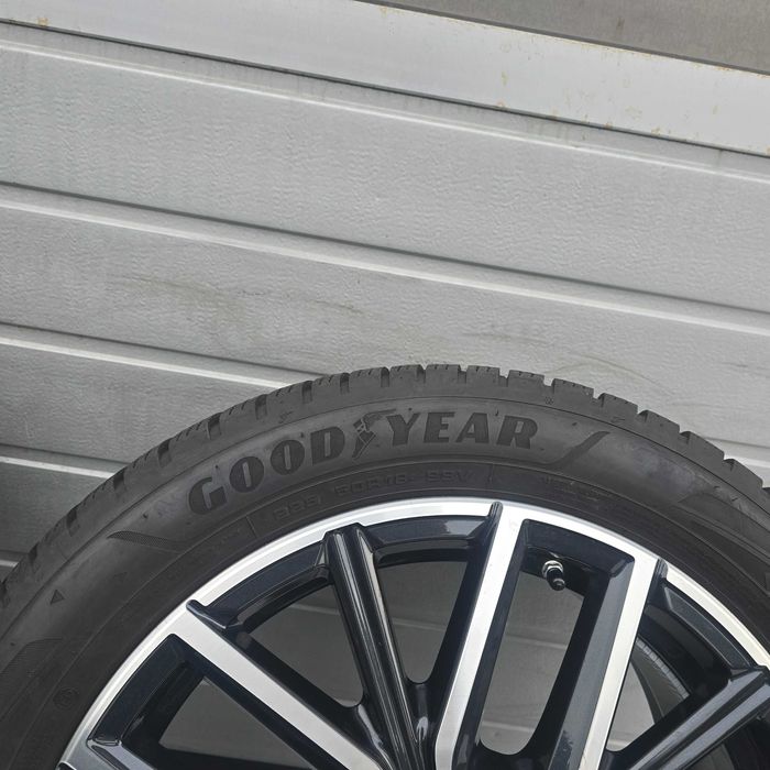 Koła Zima BMW X1 U11 X2 U10 MPAKIET 5X112 838M GOODYEAR 225/50R18 99V