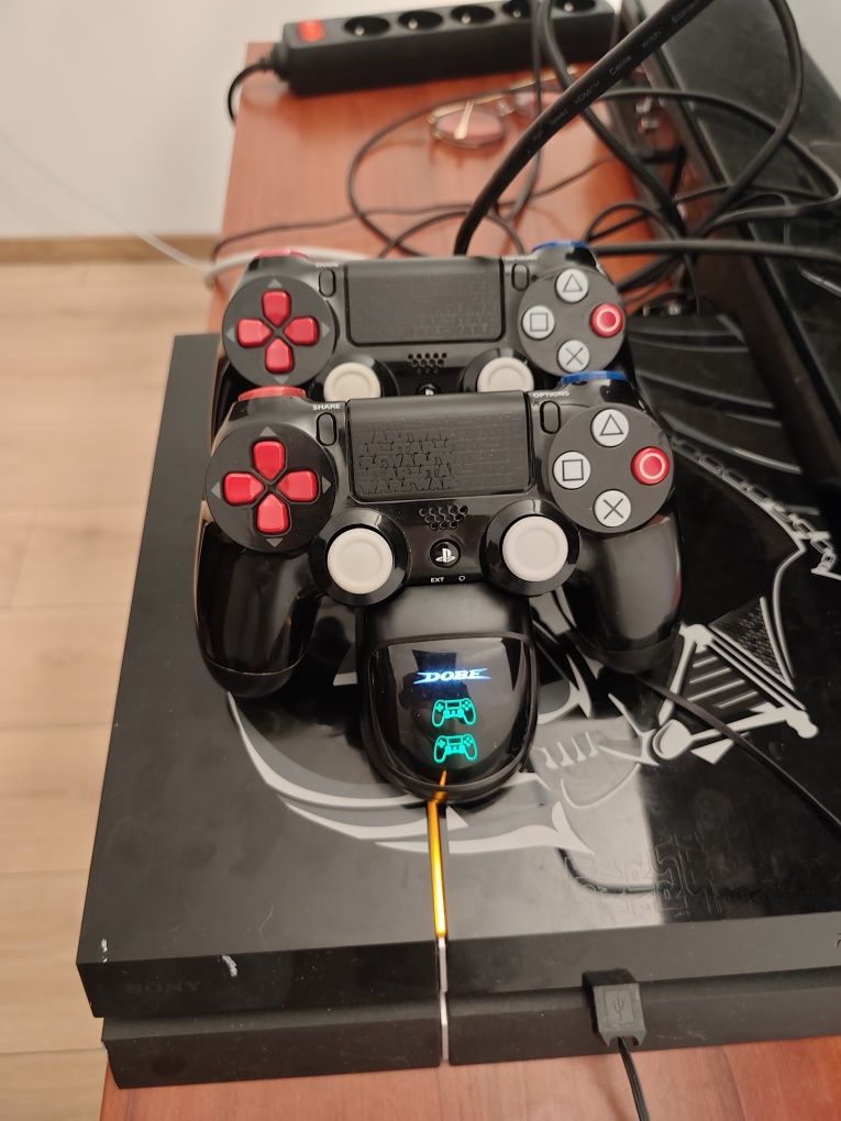 PS 4 Darth Vader Edition 1TB SSD, edycja limitowana