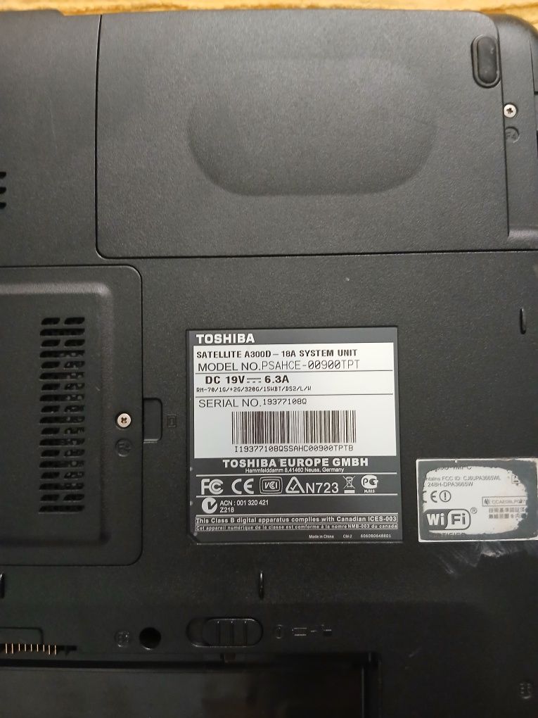 Portatil Toshiba  Satellite A300D 18A só Acende a Bord Bateria