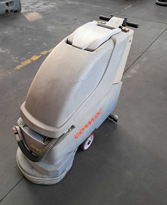 Szorowarka do podłogi COMAC SIMPLA 45B
