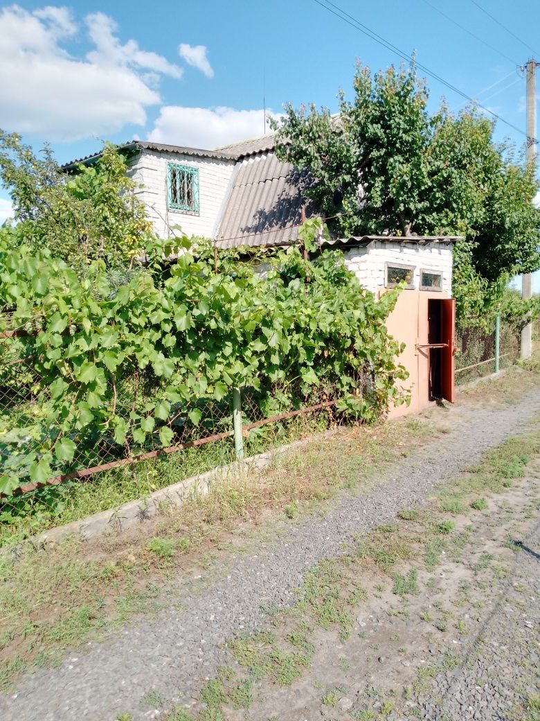 Продажа дачи ,сдачным участком 10соток