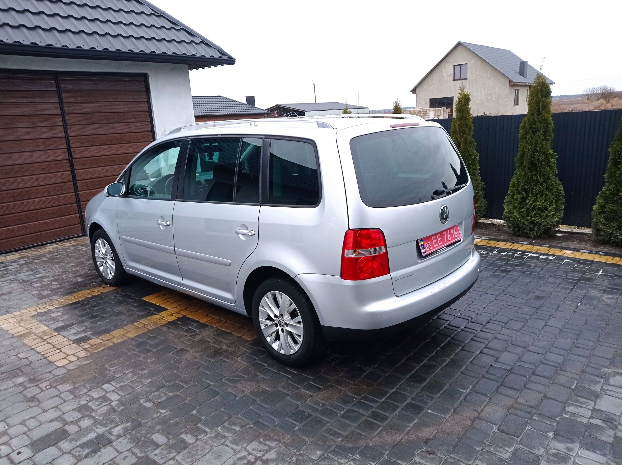 Volkswagen Touran 7ми місний