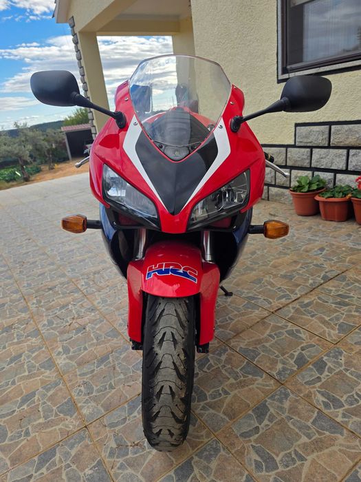 Honda Cbr1000rr 2004 restaurada