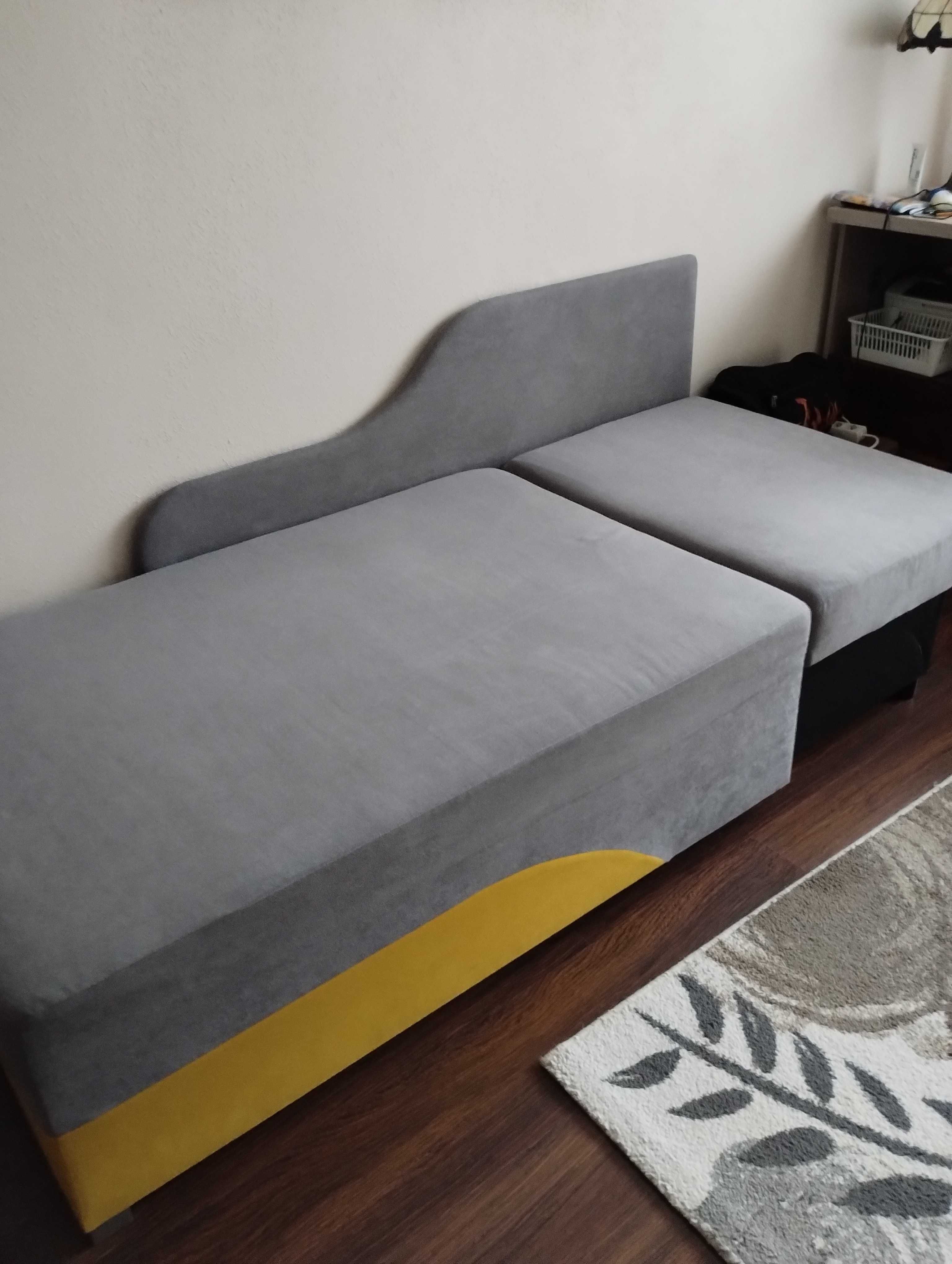 Sofa rozkładana z funkcją spania