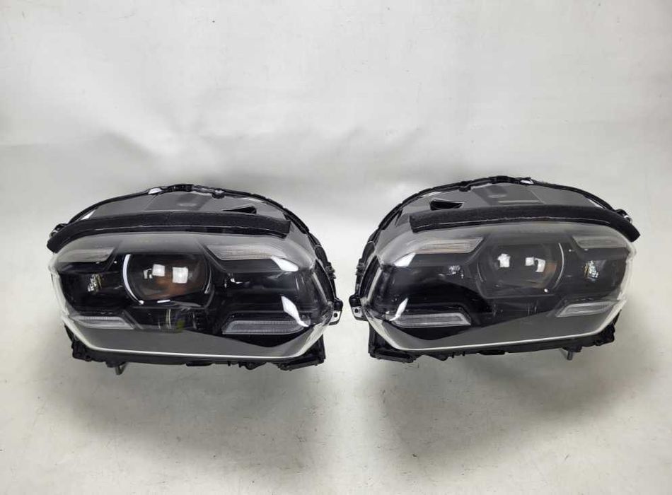 Бампер Porsche Taycan разборка порше тайкан запчасти taycan 4s