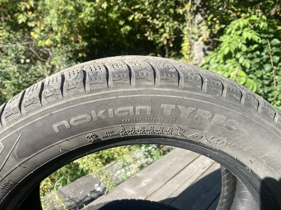 Зимня резина 205/55/16 Nokian